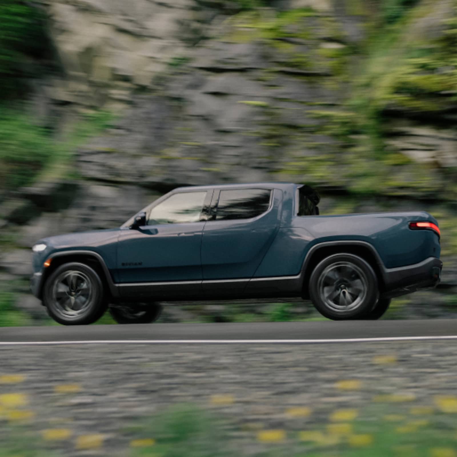 Rivian R1T exterior